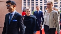 Le vice-président du Parlement européen, Younous Omarjee, la maire de Strasbourg, Catherine Trautmann, et la questrice du Parlement européen, Fabienne Keller, à l'occasion de la journée portes ouvertes du site de Strasbourg, le 17 mai 2026.