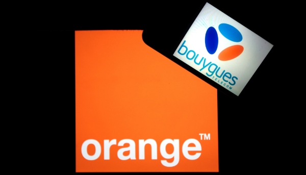 Les logos Orange et Bouygues Telecom.