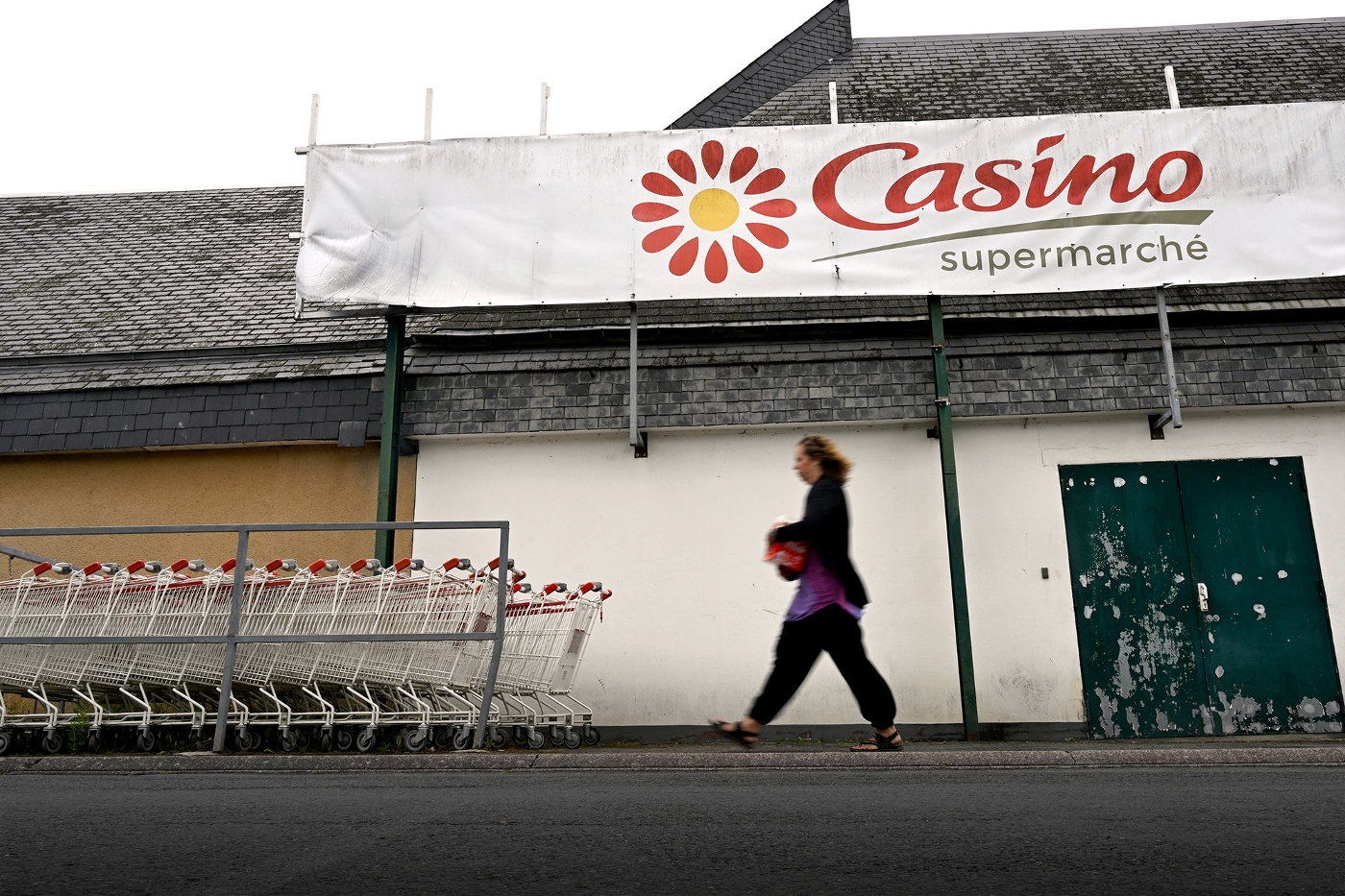 Une enseigne Casino, à Ploubalay (Côtes-d'Armor), le 5 juillet 2023.