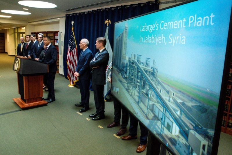 Conférence de presse du procureur de l'Eastern District of New York lors du premier procès Lafarge aux Etats-Unis en 2022.