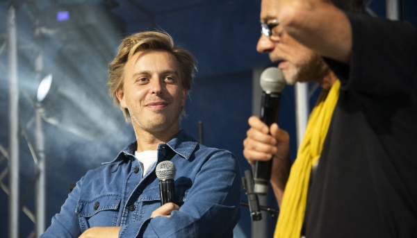 Victor Castanet.