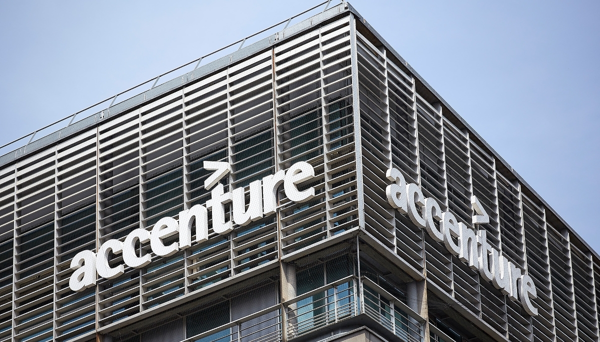 Façade des bureaux Accenture, pole innovation, dans le 13e arrondissement de Paris.