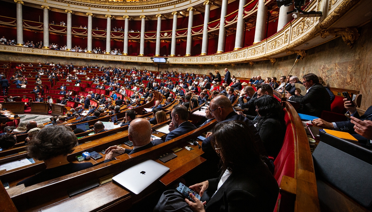 Vue  de l'hémicycle de l'Assemblée nationale à Paris, fin juin 2025. 