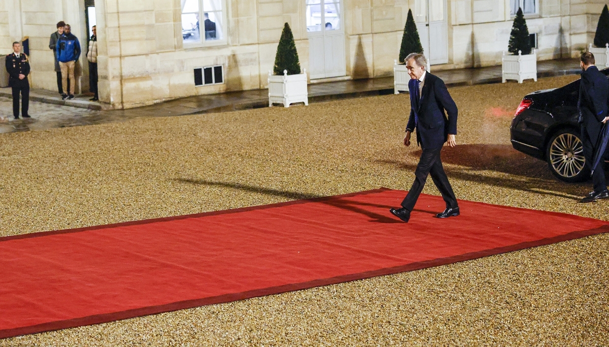 Le PDG de LVMH, Bernard Arnault, lors d'une réception à l'Élysée, le 10 février 2025.