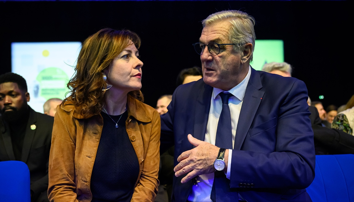 Carole Delga, présidente de Régions de France, et François Sauvadet, président de l'association des Départements de France.