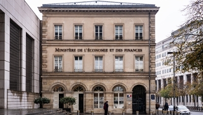 Entrée du ministère de l'économie et des finances, qui héberge le Comité interministériel de restructuration industrielle.