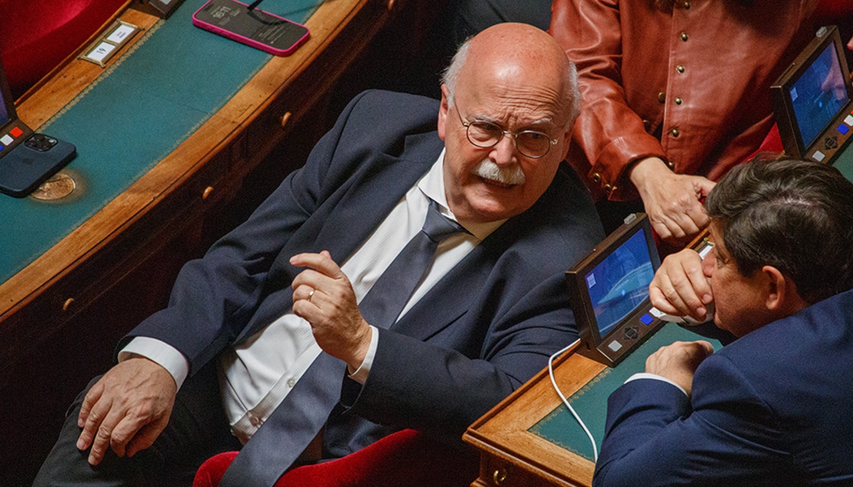Le sénateur Claude Raynal, président de la commission des finances, dans l'hémicycle du Palais du Luxembourg, le 2 avril 2025.