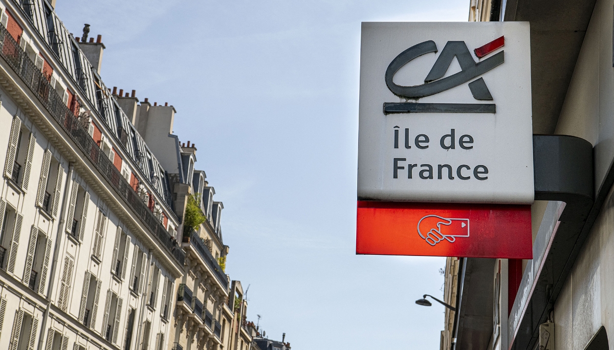 Une enseigne du Crédit agricole de Paris-Île-de-France.