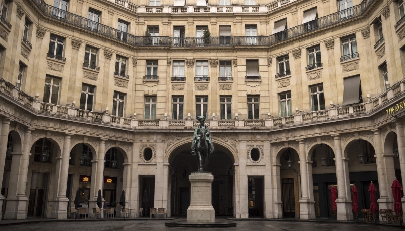 Les bureaux de Cinven se situent place Édouard-VII, dans le 9e arrondissement de Paris.