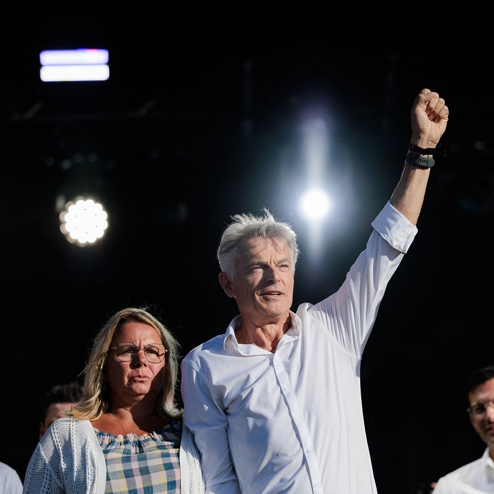 Fabien Roussel, au côté de Cécile Cukierman, lors de son discours à la Fête de l'humanité, au Plessis-Pâté, dans l'Essonne, le 12 septembre 2026.