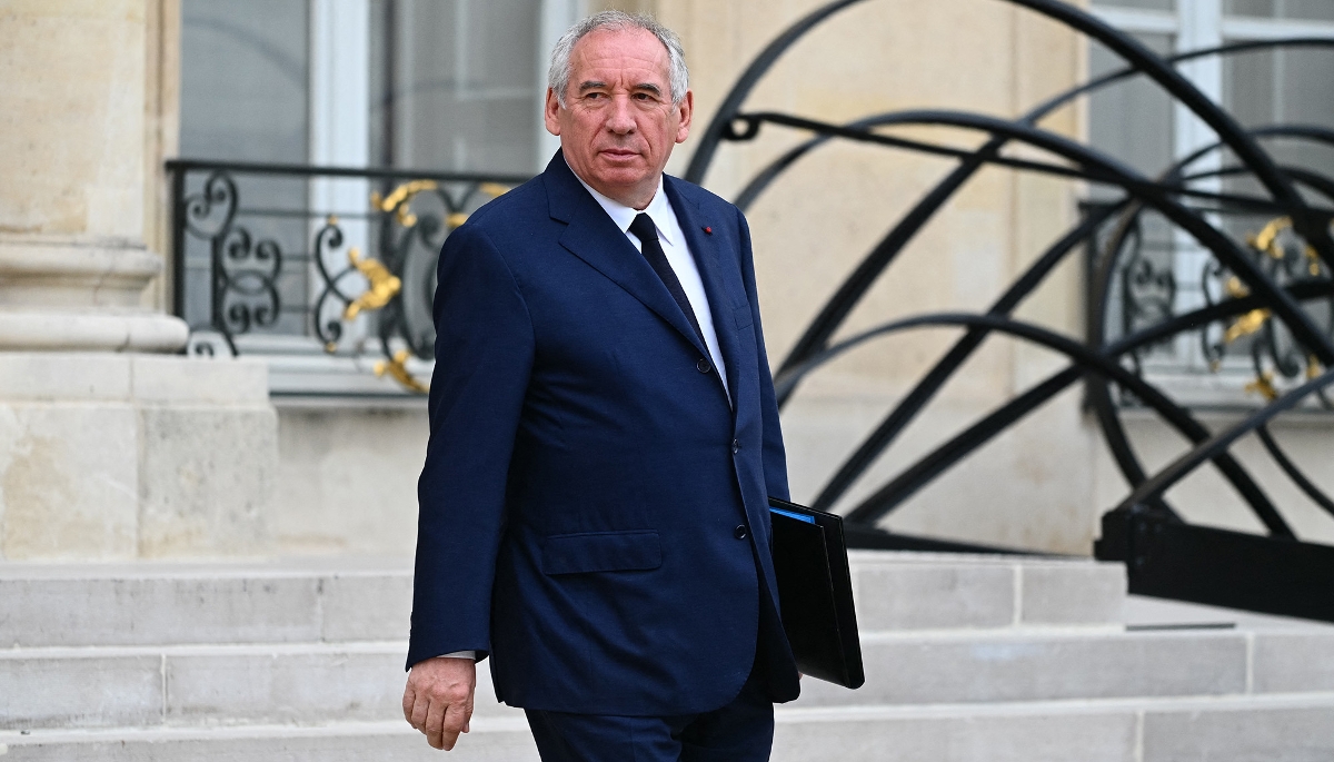 Le premier ministre François Bayrou, dans la cour du palais de l'Élysée, le 16 juillet 2025.