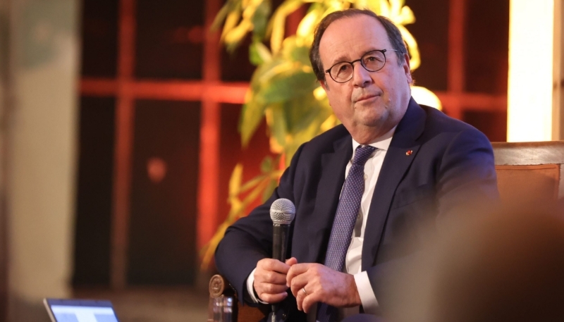 François Hollande, ancien président de la République française, en conférence à Mulhouse, le 18 novembre 2022.