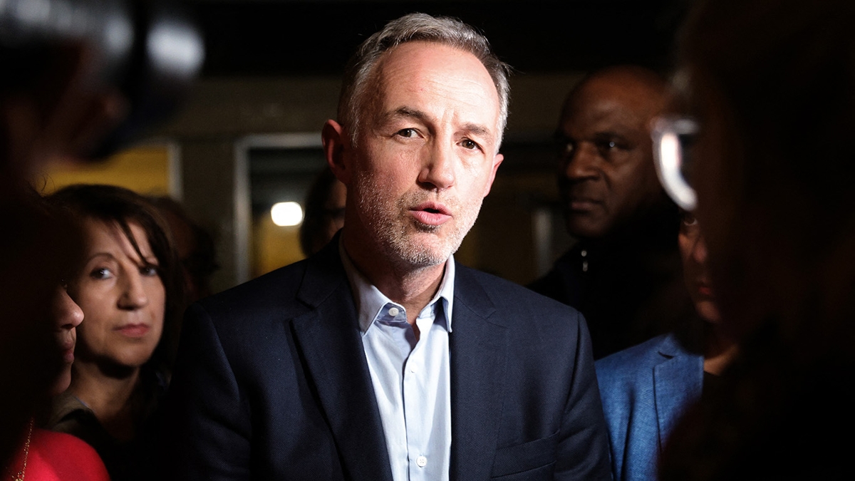 Emmanuel Grégoire, lors de l'inauguration de son quartier général de campagne, à Paris, le 5 novembre 2025.