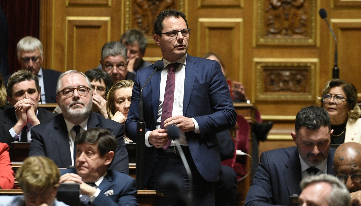 Jérôme Durain, lors d'une séance de questions au gouvernement au Sénat, en 2024.