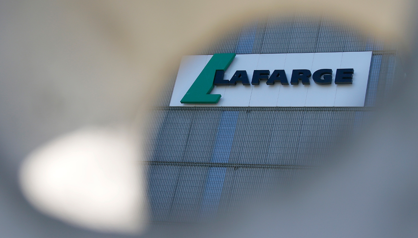 Vue du logo de la société française Lafarge.