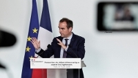 Sébastien Lecornu, à l'issue d'une réunion consacrée à la protection des débats démocratiques contre les ingérences étrangères, à l'Hôtel des Invalides, à Paris, le 11 juin 2026. 