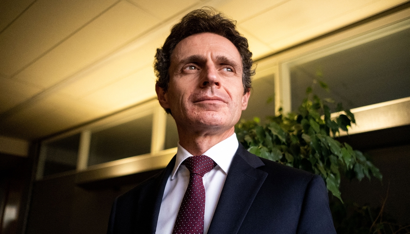 À la tête du dispositif d'influence français, l'ambassadeur Philippe Léglise-Costa.