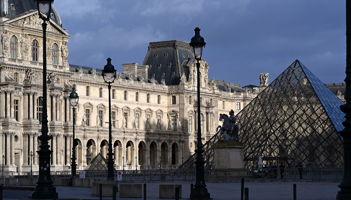 Le musée du Louvre, à Paris.