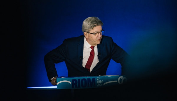 Jean-Luc Mélenchon, lors d'un meeting à Clermont-Ferrand, en mars 2024.