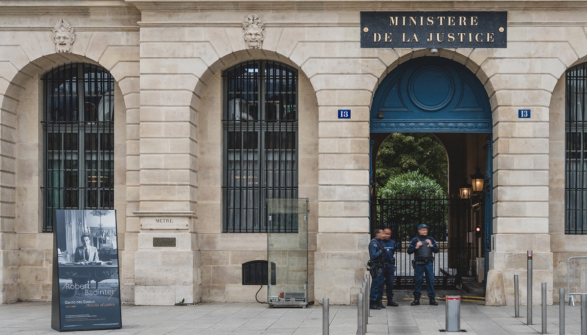 Entrée principale du ministère de la justice, place Vendôme à Paris, le 16 octobre 2025.