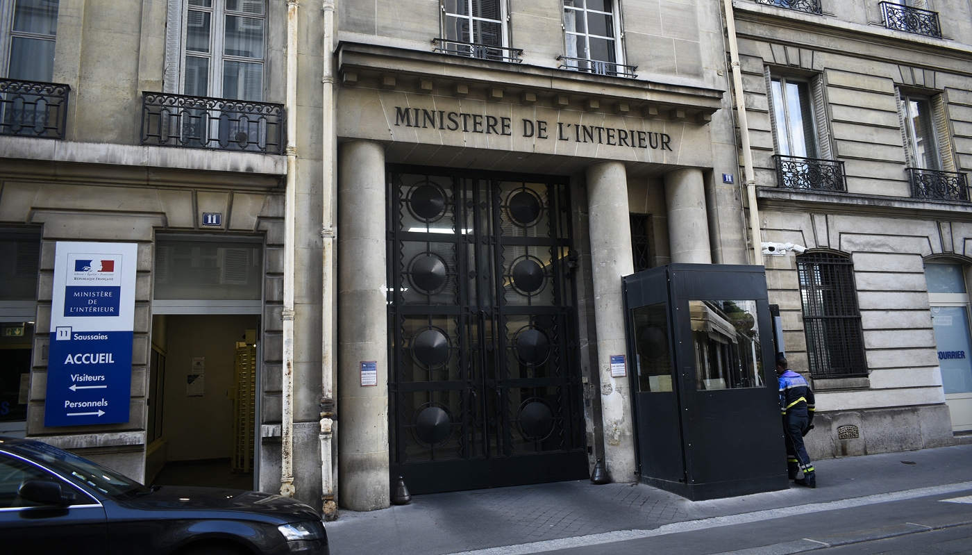 L'entrée de la rue des Saussaies du ministère de l'intérieur.