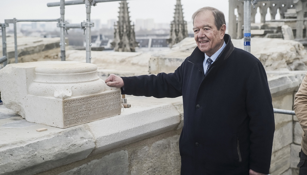 Patrick Ollier, président de la Métropole du Grand Paris, lors de la cérémonie de la pose de la première pierre de la flèche de la basilique de Saint-Denis, le 14 mars 2025.