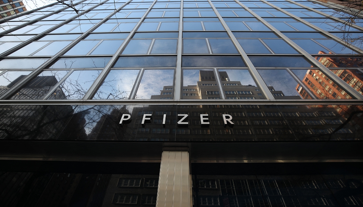Vue du siège du laboratoire pharmaceutique Pfizer, à New York.