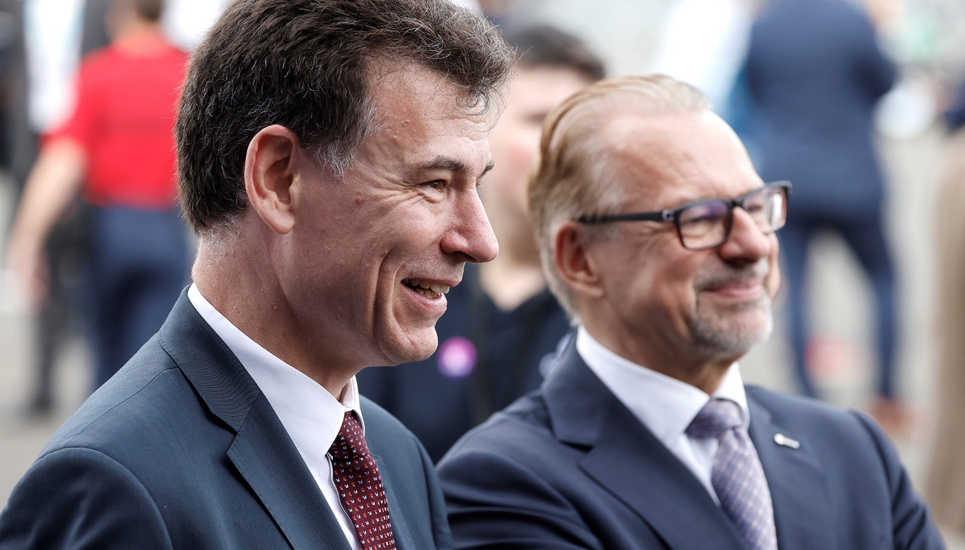 Philippe Baptiste, directeur du CNES, à côté du PDG de l'Agence spatiale européenne, Josef Aschbacher, en juin 2023.