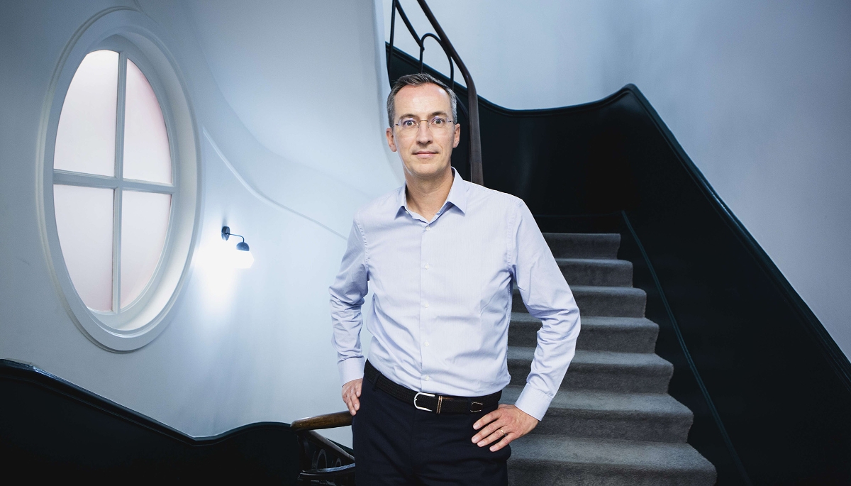 Pierre-Édouard Stérin, cofondateur et principal actionnaire du groupe Smartbox, dans les locaux d'Otium capital, rue Saint-Joseph à Paris, en septembre 2023.