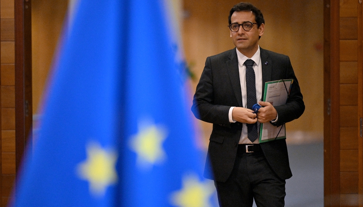 Stéphane Séjourné avant une réunion du collège des commissaires au siège de l'UE à Bruxelles, le 4 juin 2025.