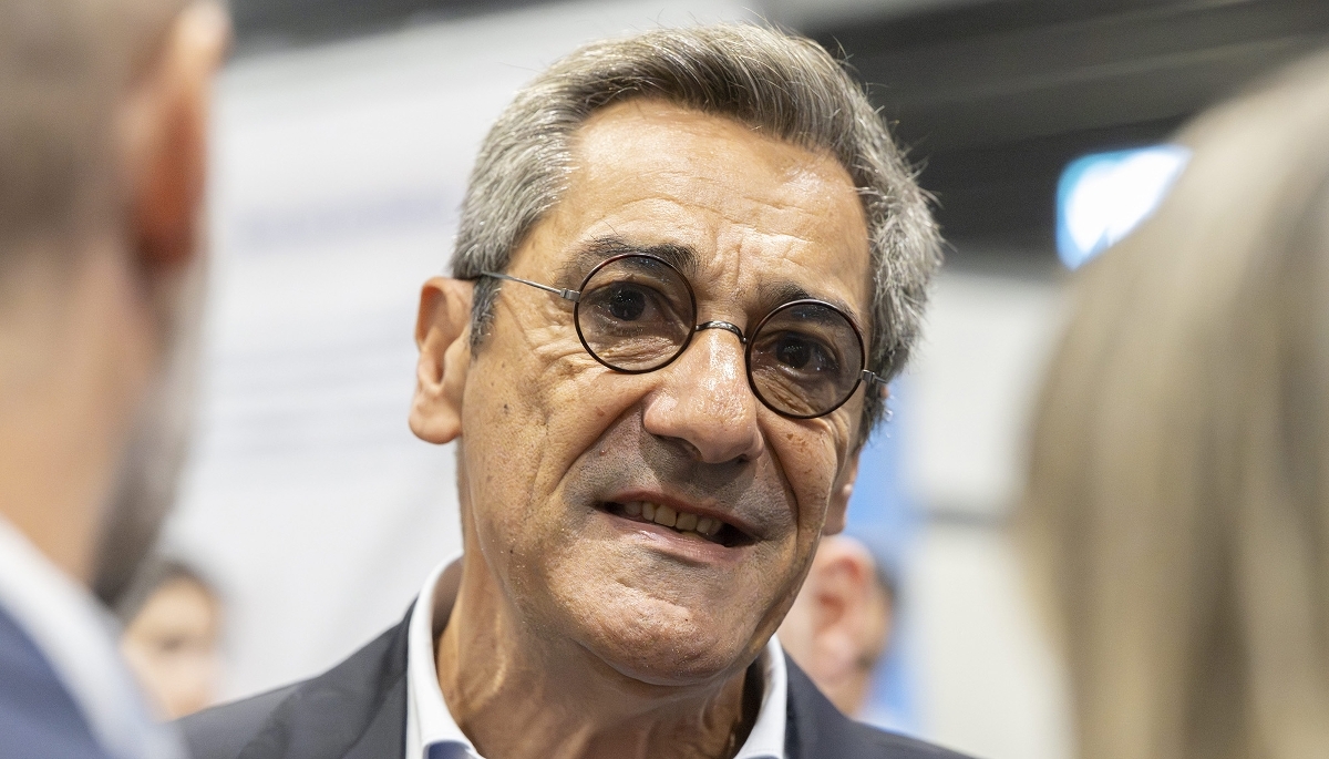 Serge Papin, ministre des petites et moyennes entreprises, du commerce, de l'artisanat, du tourisme et du pouvoir d'achat, au Forum mondial de l‚'économie sociale et solidaire, à Bordeaux, le 31 octobre 2025. 