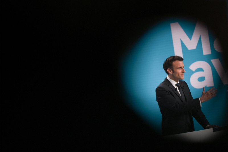 Le président Emmanuel Macron, candidat à sa réélection, lors de la présentation de son programme à Aubervilliers, le 17 mars.