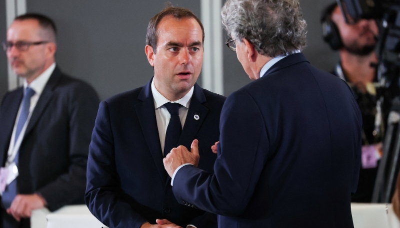 Le ministre de la défense français Sébastien Lecornu et le commissaire européen Thierry Breton.
