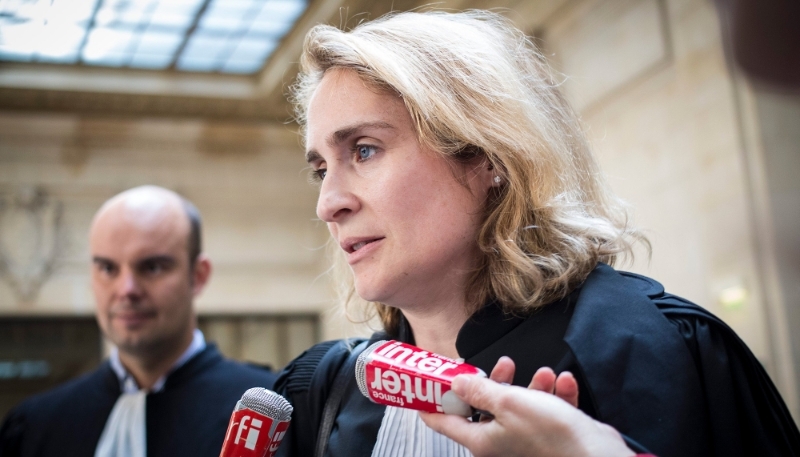 L'avocate Marie Burguburu, au palais de justice de Paris en avril 2014.
