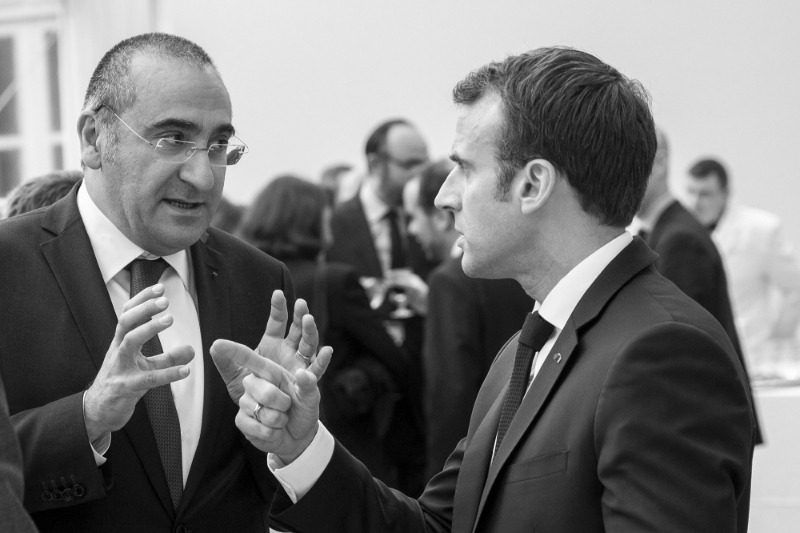L'ex-Coordonnateur national du renseignement et de la lutte contre le terrorisme, Laurent Nuñez, et le président français Emmanuel Macron.