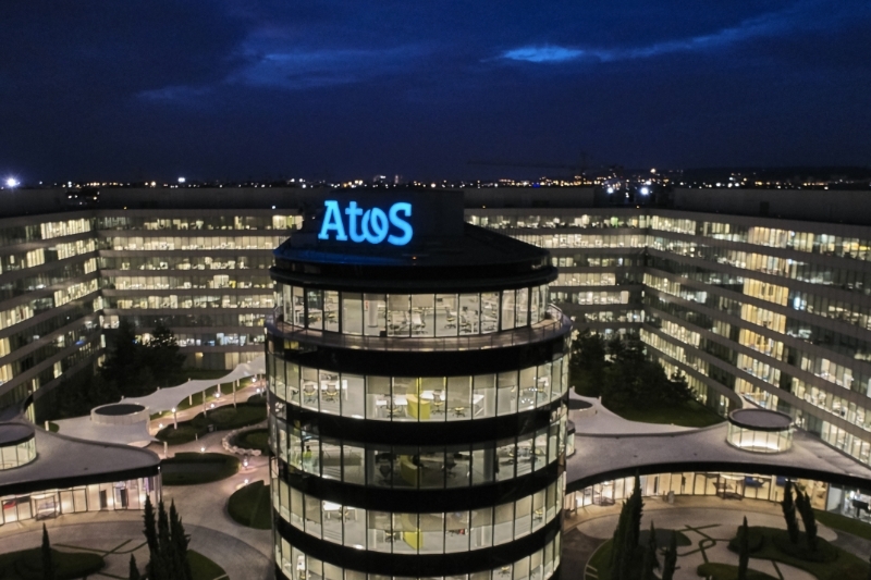 Le siège d'Atos, à Bezons. En se désengageant de Worldline, la société dirigée par Thierry Breton a distribué près d'un quart du capital de sa filiale à ses actionnaires.