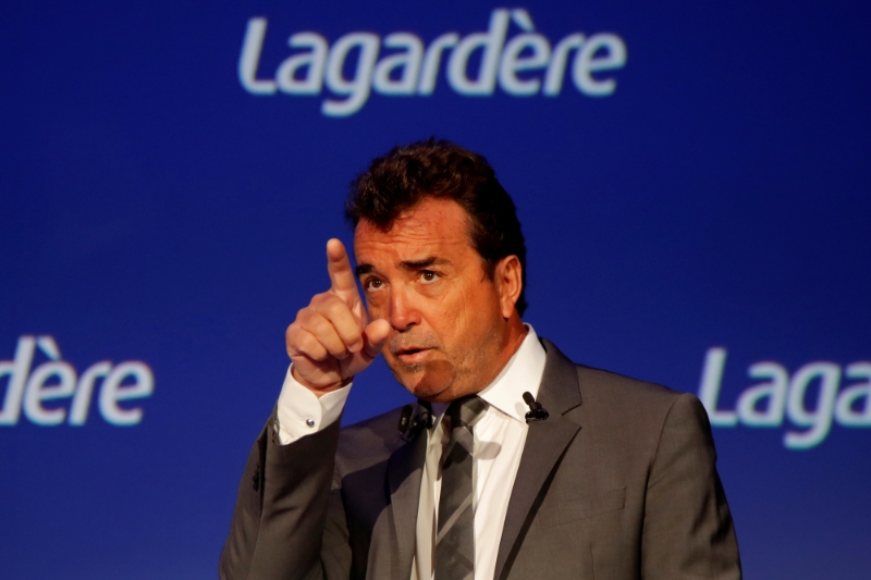 Arnaud Lagardère va créer une société ad hoc pour les actuels managers de Lagardère interactive, en cours de démantèlement.
