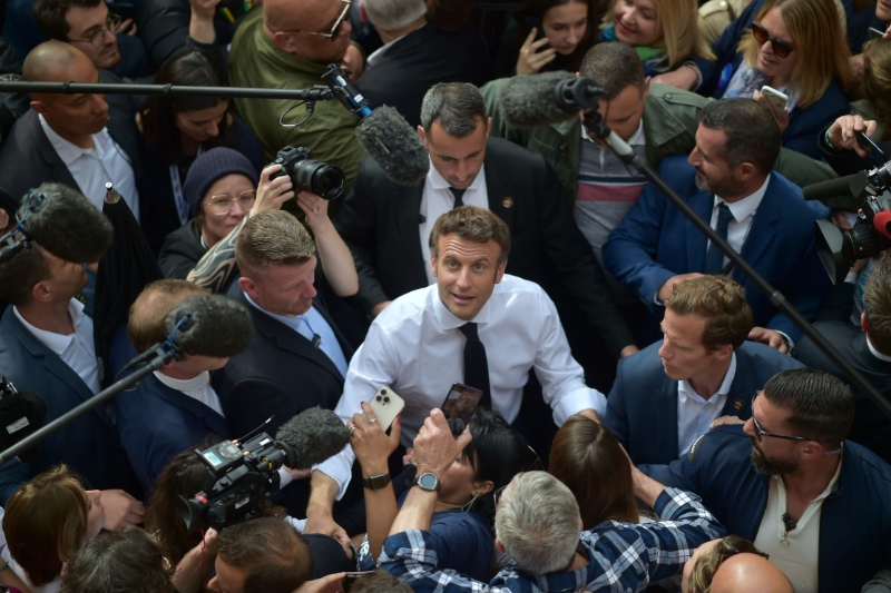 Emmanuel Macron en déplacement à Figeac, le 22 avril 2022.